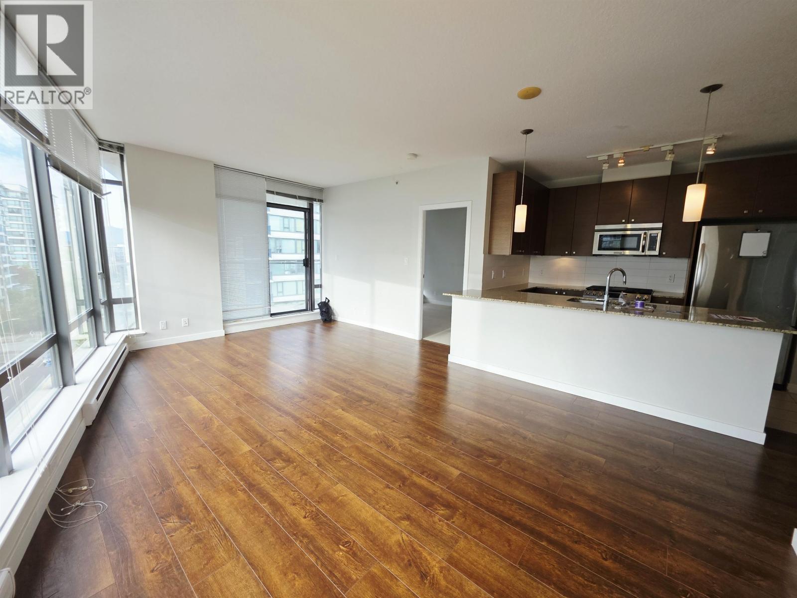 906 7360 ELMBRIDGE WAY, Richmond - Image 1