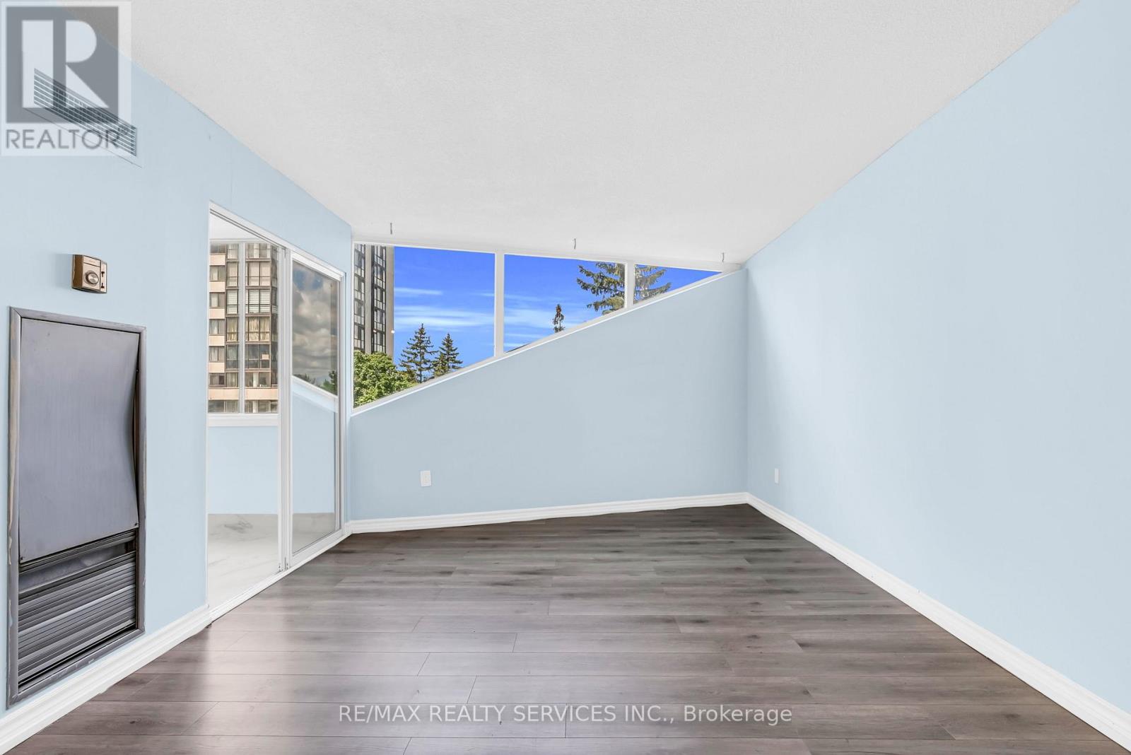 306 - 21 MARKBROOK LANE N, Toronto (Mount Olive-Silverstone-Jamestown) — photo 12