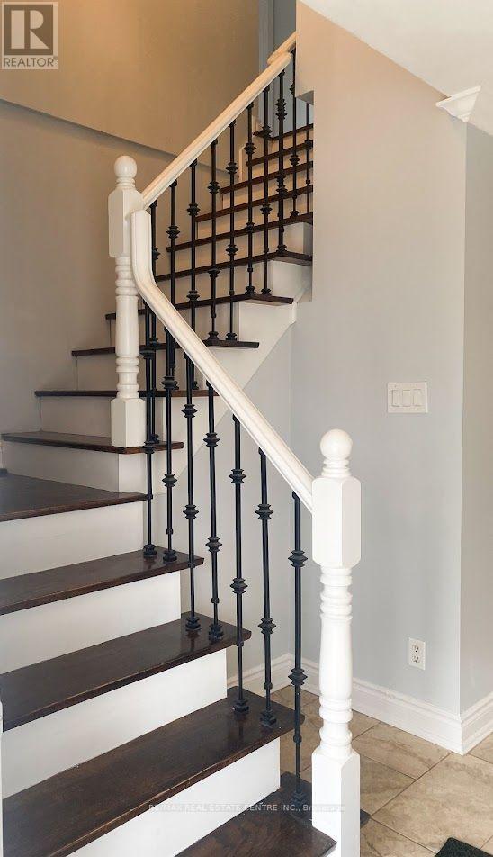 1077 Selby Avenue — photo 17
