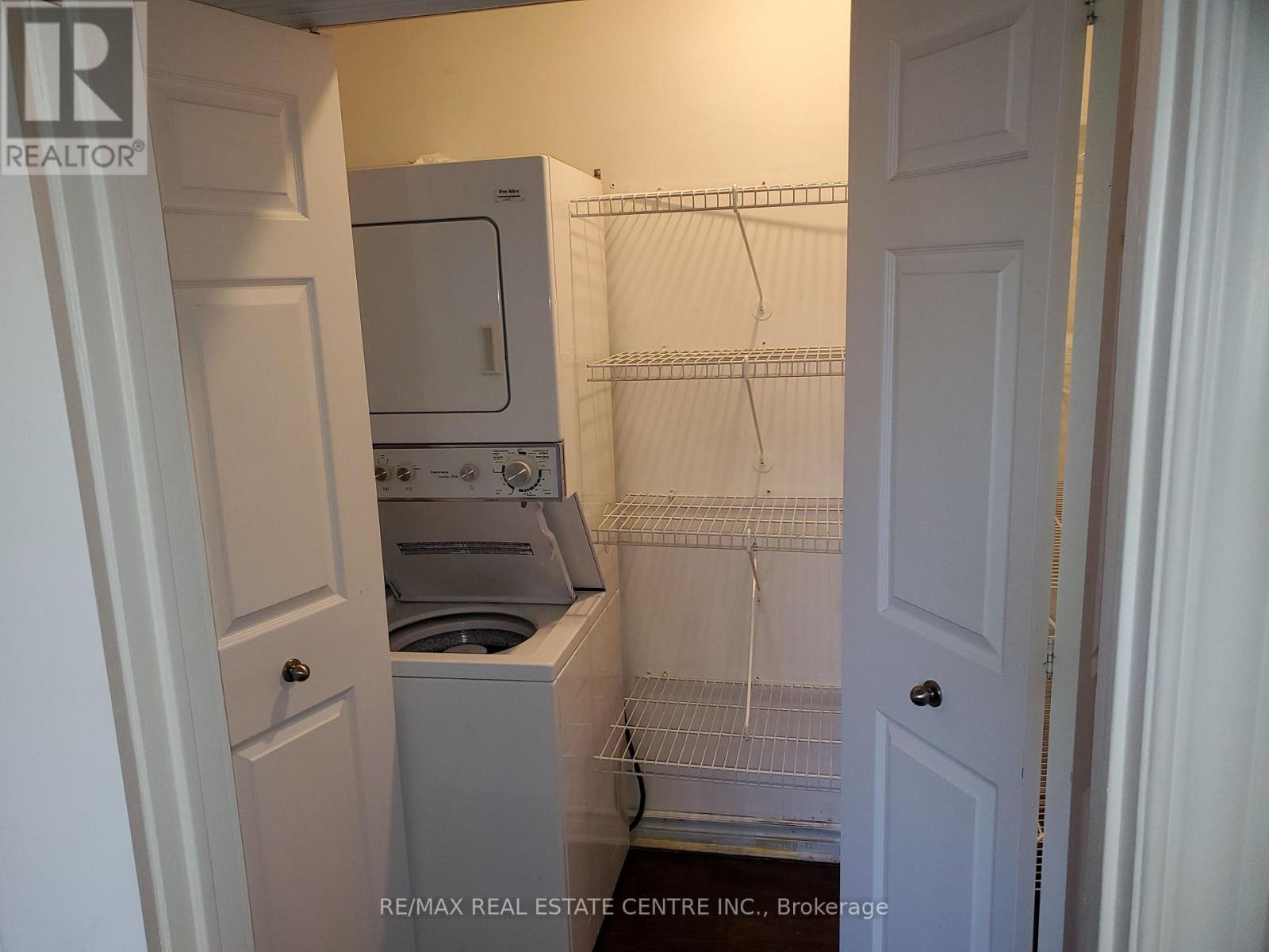 1077 Selby Avenue — photo 29