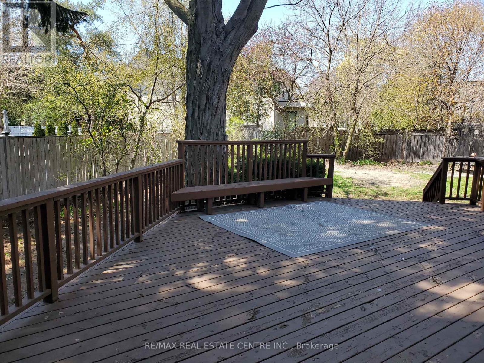 1077 Selby Avenue — photo 43