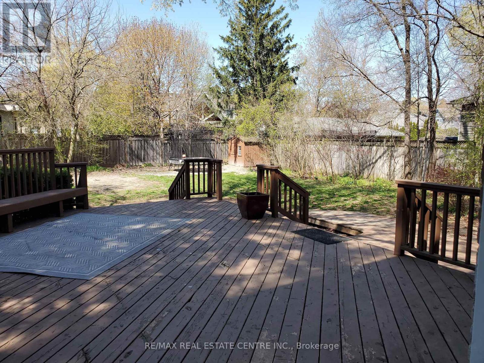 1077 Selby Avenue — photo 45