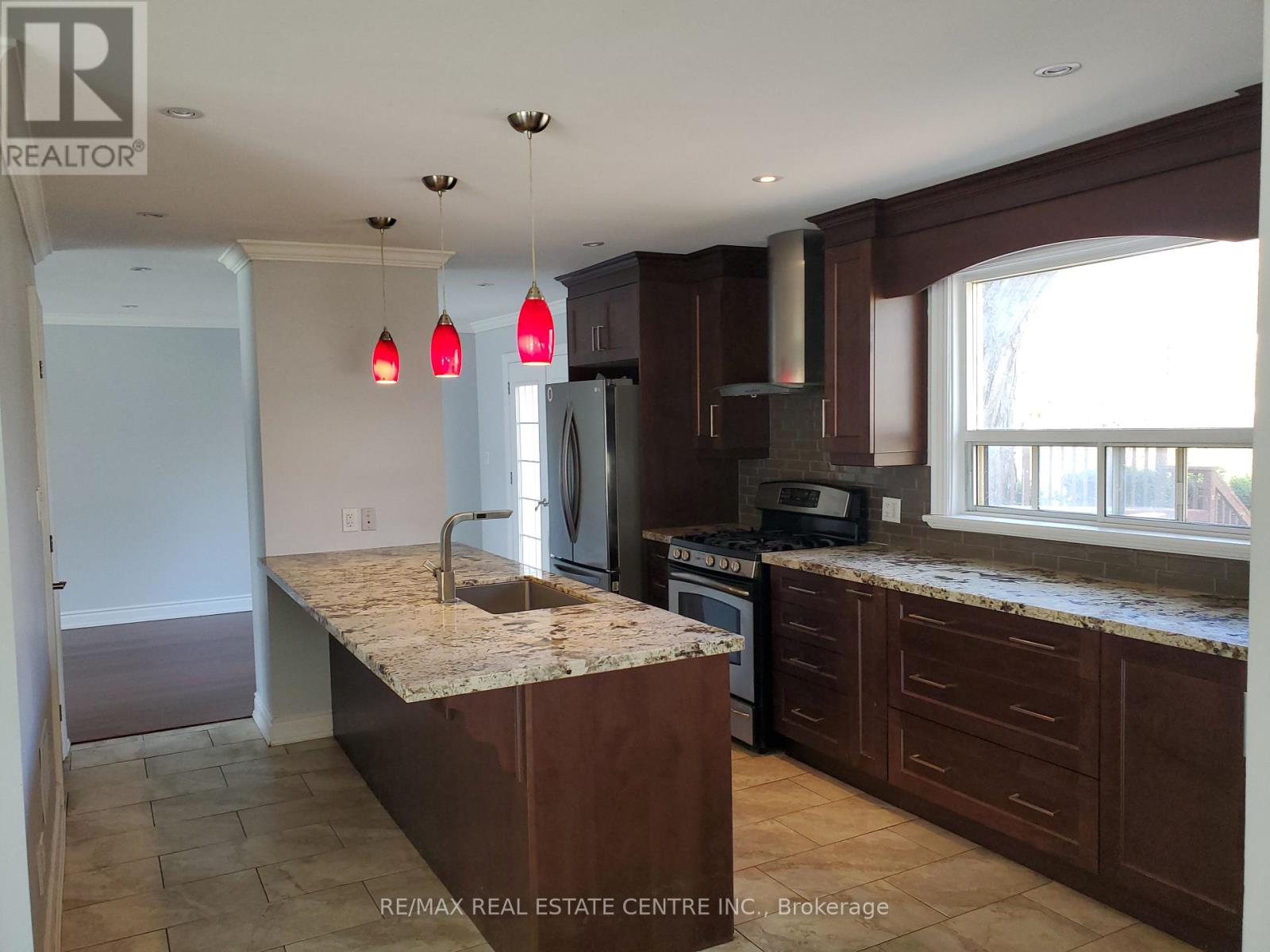 1077 SELBY AVENUE, Oakville (WO West) — photo 9