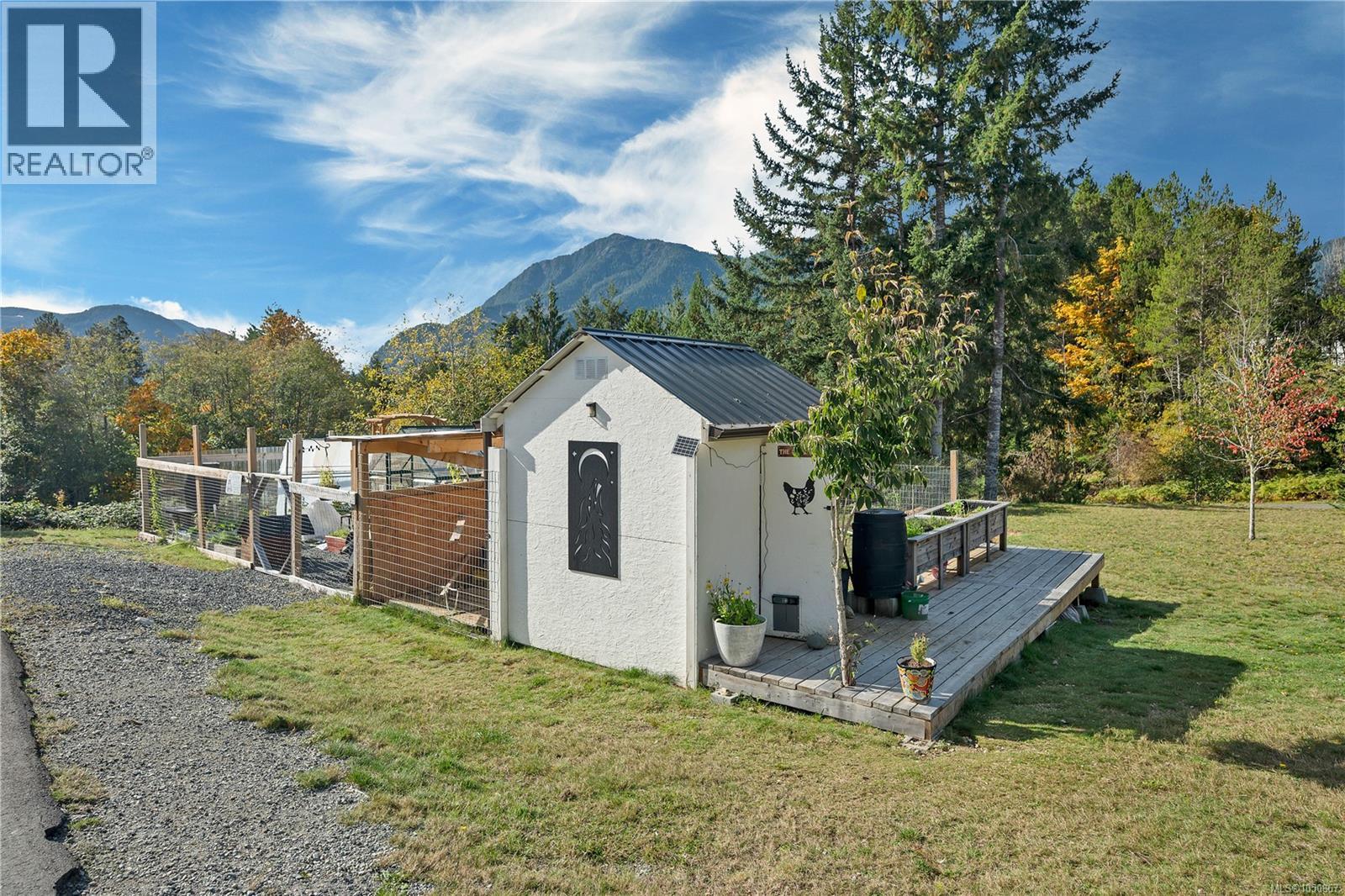 527 Burman Crt - 4