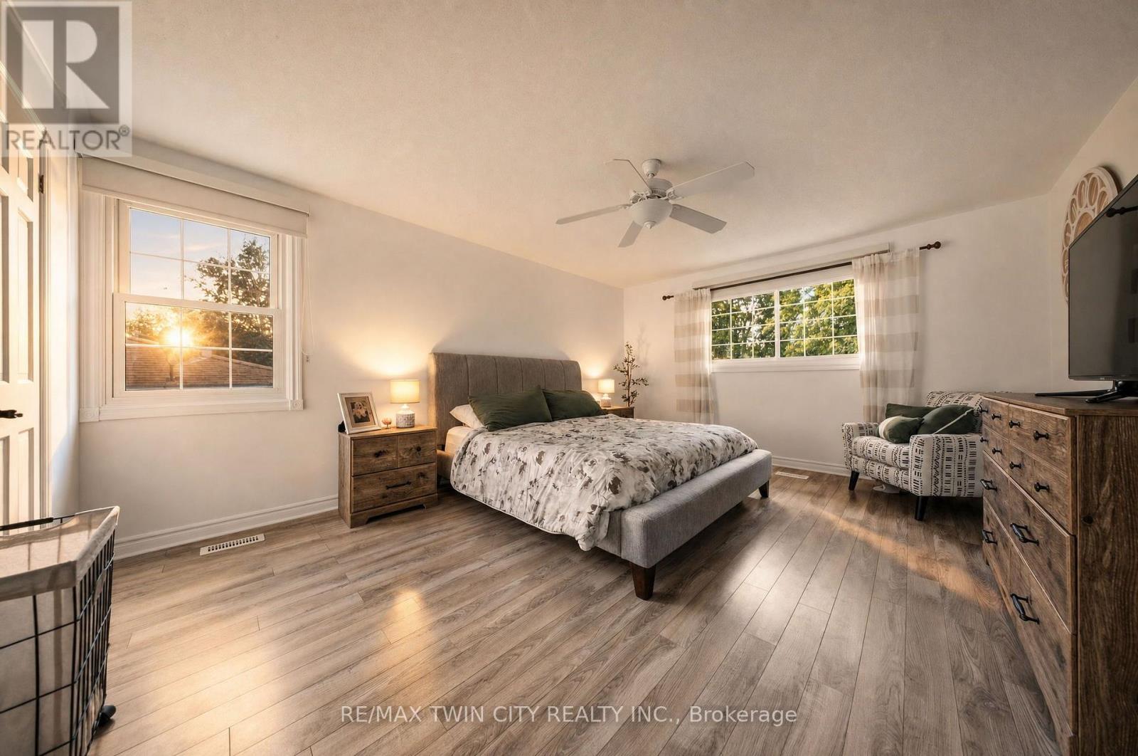 25 CEDARLAND DRIVE - 20