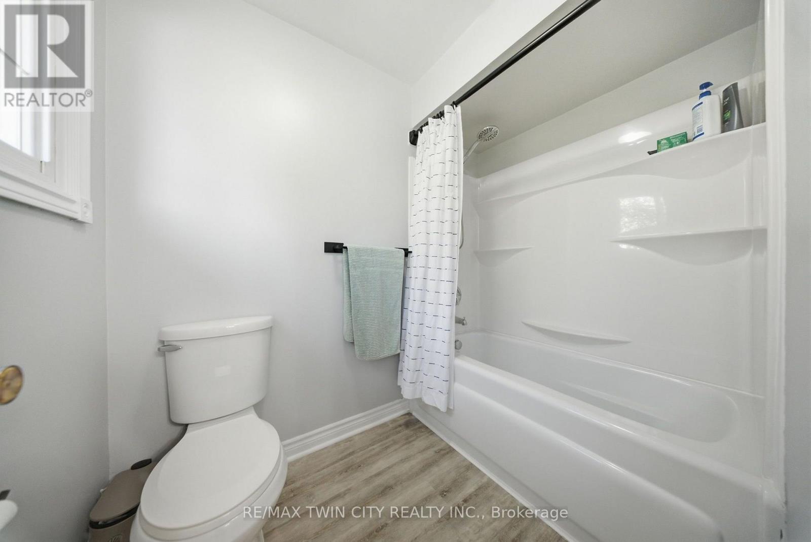 25 Cedarland Drive, Brantford, ON photo 28