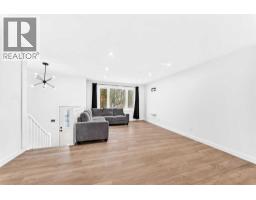 4pc Bathroom - 856 Rundlecairn Way Ne, Calgary, AB T1Y2R7 Photo 8