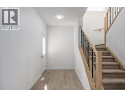 142 Lakewood Crescent - photo 4