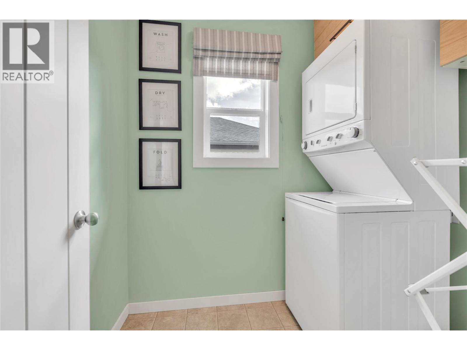  484 SIMILKAMEEN Avenue, Princeton