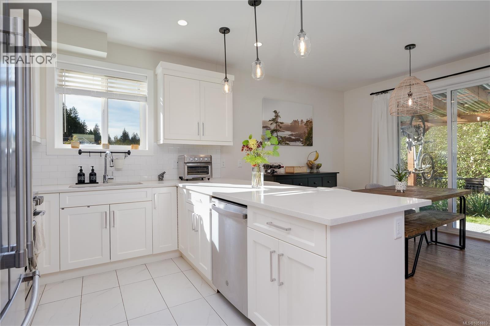 1064 Gammon Way, Shawnigan Lake - Image 1