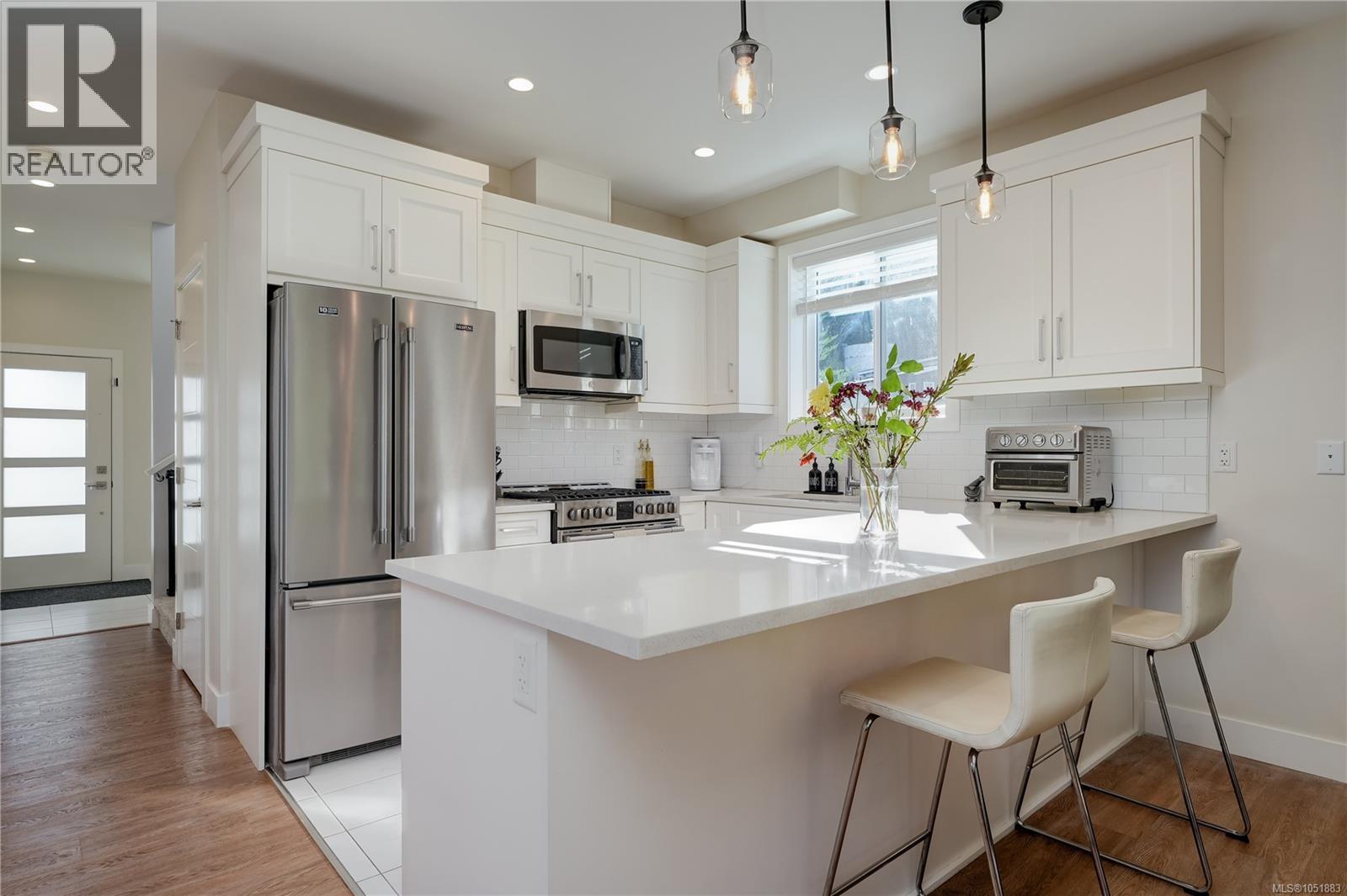1064 Gammon Way, Shawnigan Lake - Image 1