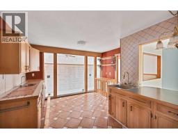 732 Sabrina Road SW - photo 9