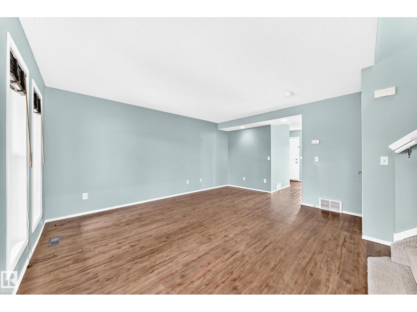 8 SPRUCE VILLAGE WY - 19
