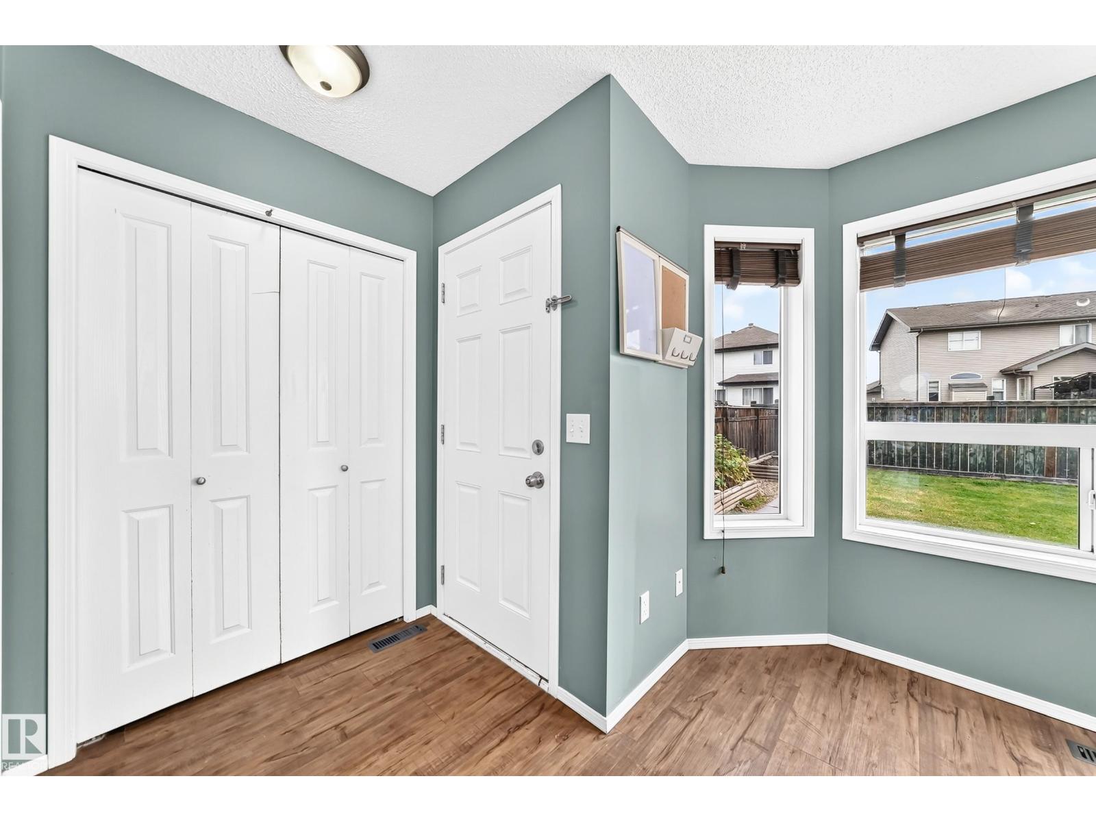 8 SPRUCE VILLAGE WY - 21