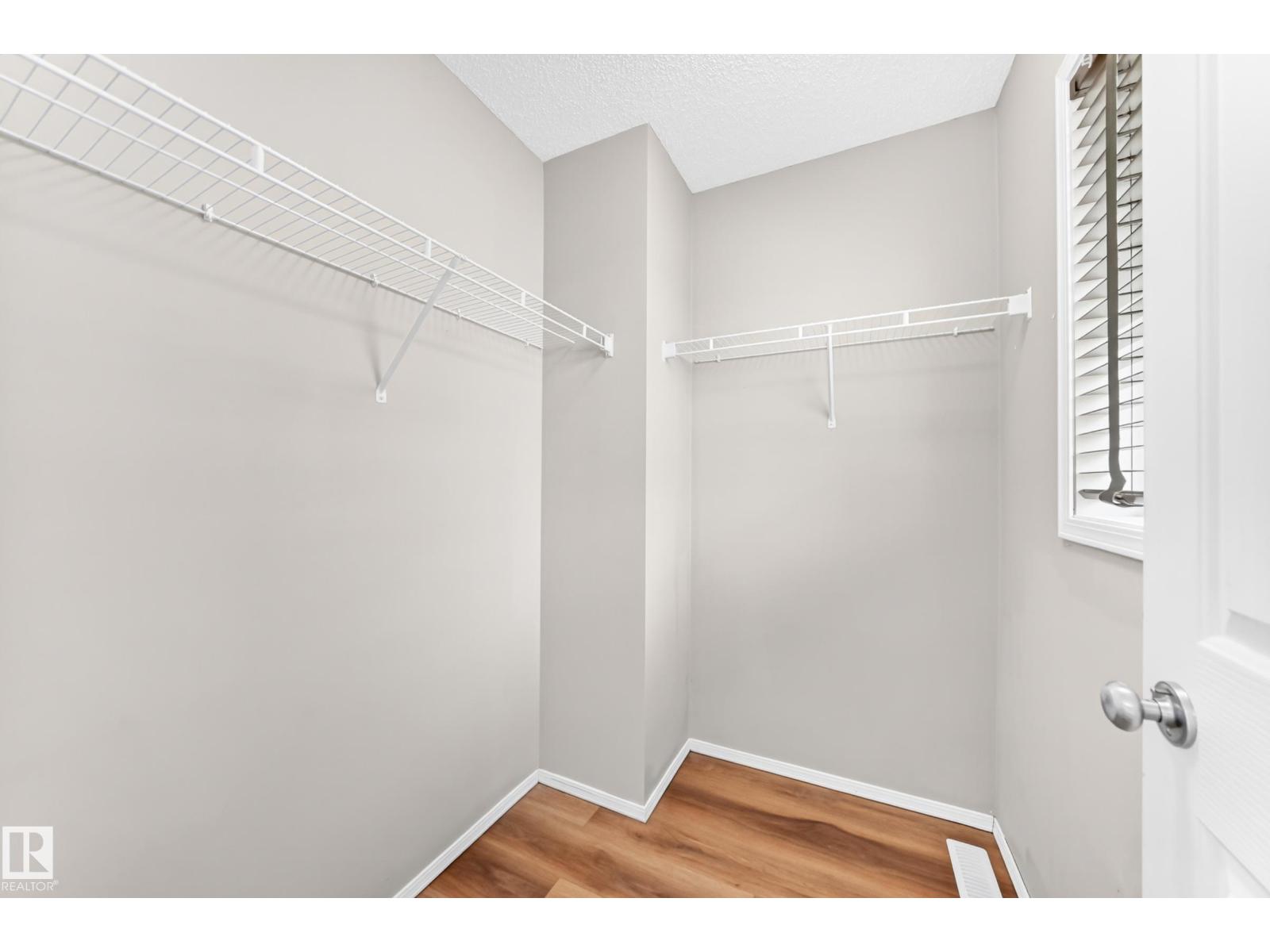 8 SPRUCE VILLAGE WY - 31