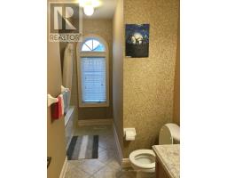 371 Dowson Loop, Newmarket, ON L3X3G3 Photo 12