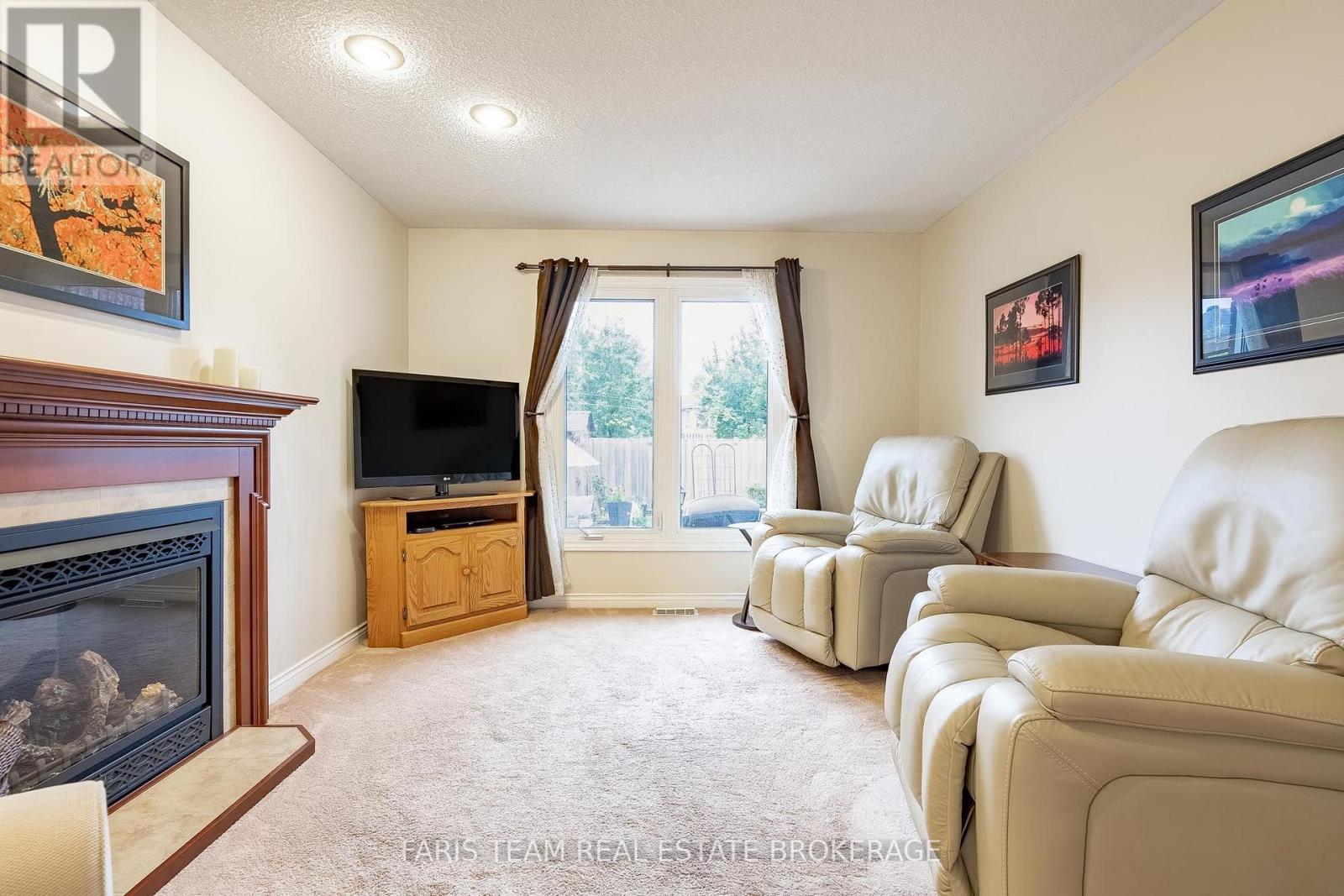 4 O'SHAUGHNESSY CRESCENT - 11