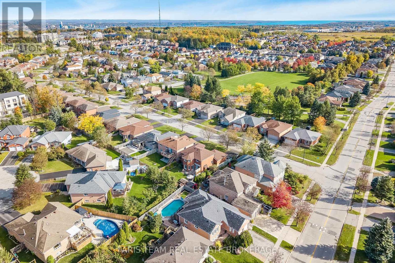 4 O'shaughnessy Crescent, Barrie, ON photo 30