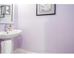 4 O'shaughnessy Crescent, Barrie, ON L4N7L7 Photo 12