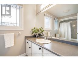 4 O'shaughnessy Crescent, Barrie, ON L4N7L7 Photo 20