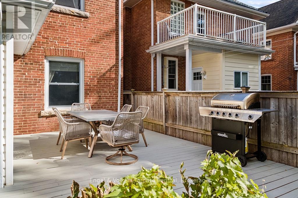 484 2ND AVENUE E - Image 34