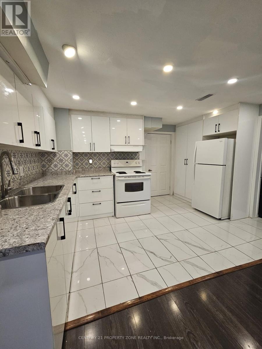 4473 MARSHDALE COURT, Mississauga (Central Erin Mills)