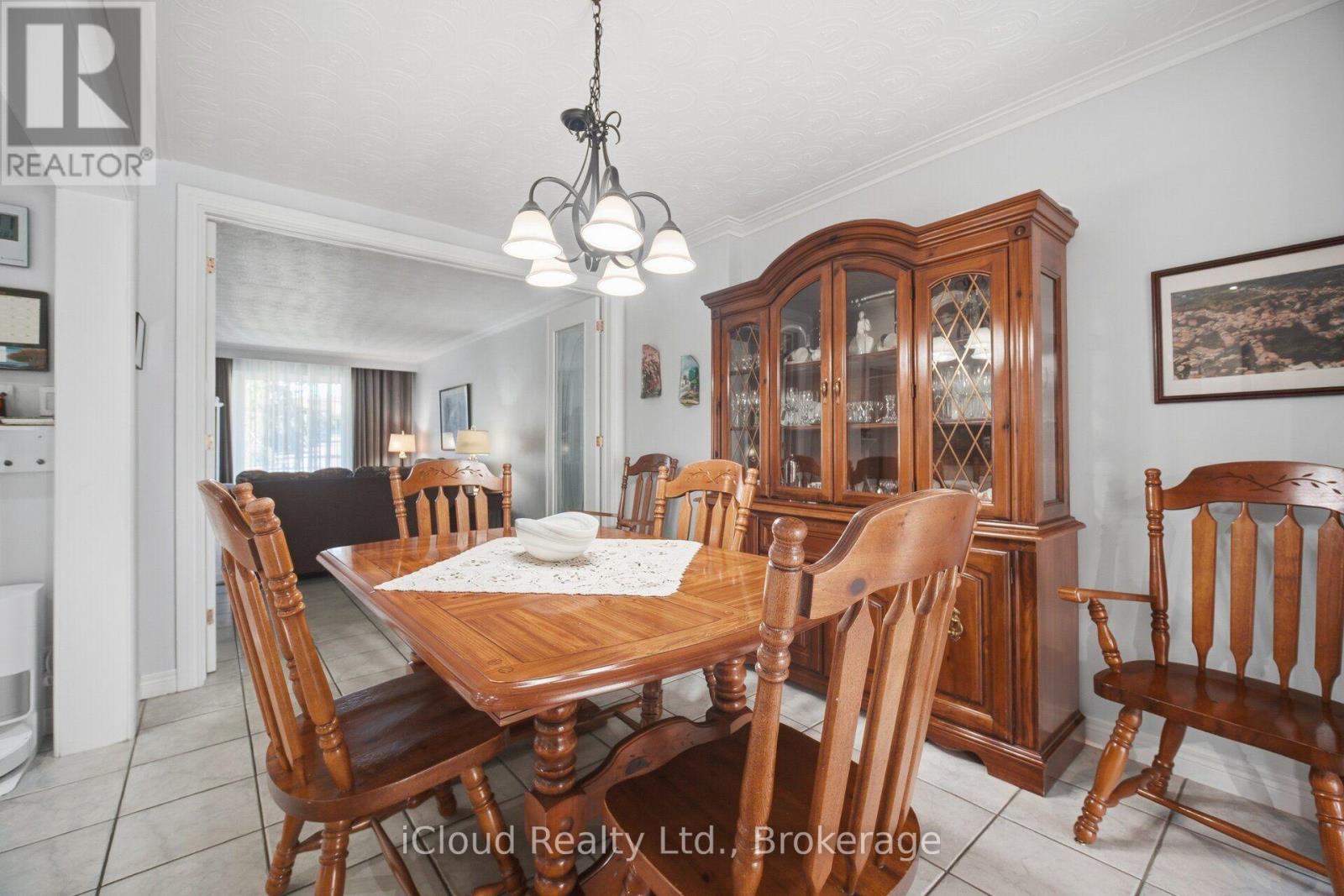 52 Bengal Court, Toronto, ON photo 14