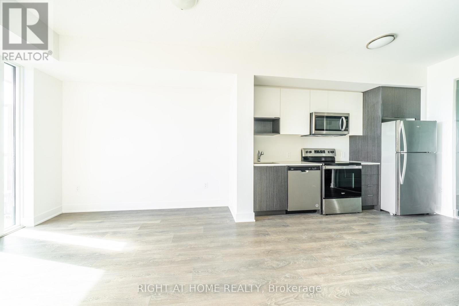 1310 - 204 BURNHAMTHORPE ROAD E, Mississauga (City Centre) — photo 6