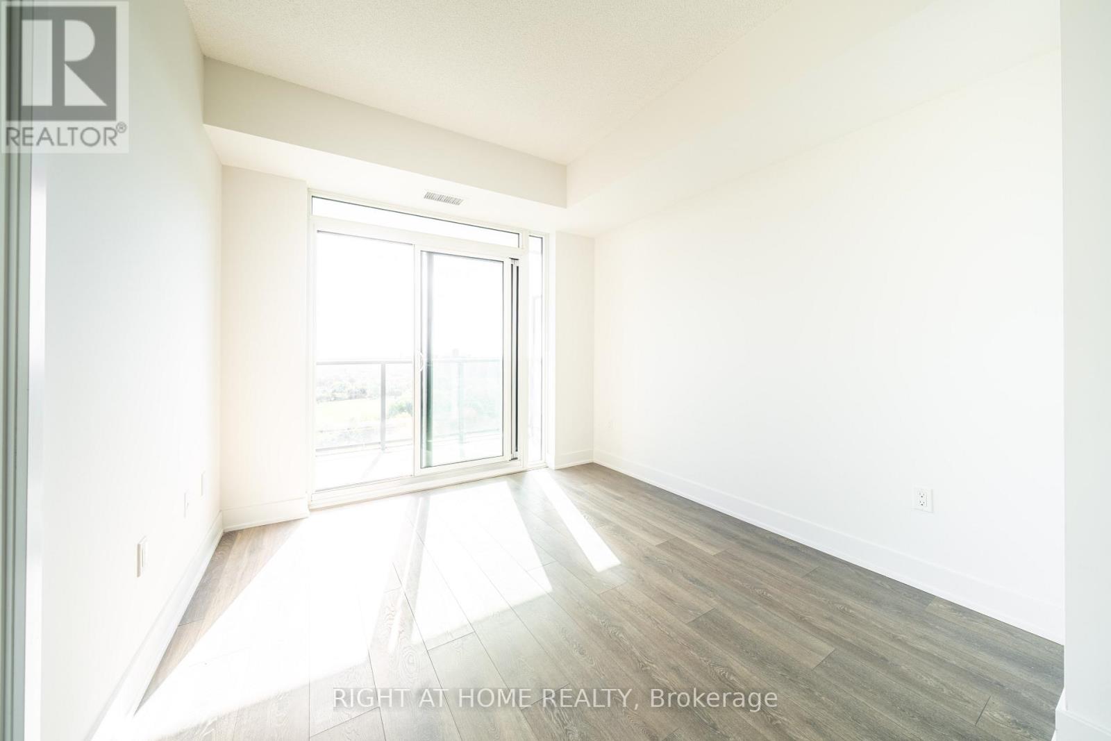 1310 - 204 BURNHAMTHORPE ROAD E, Mississauga (City Centre) — photo 9