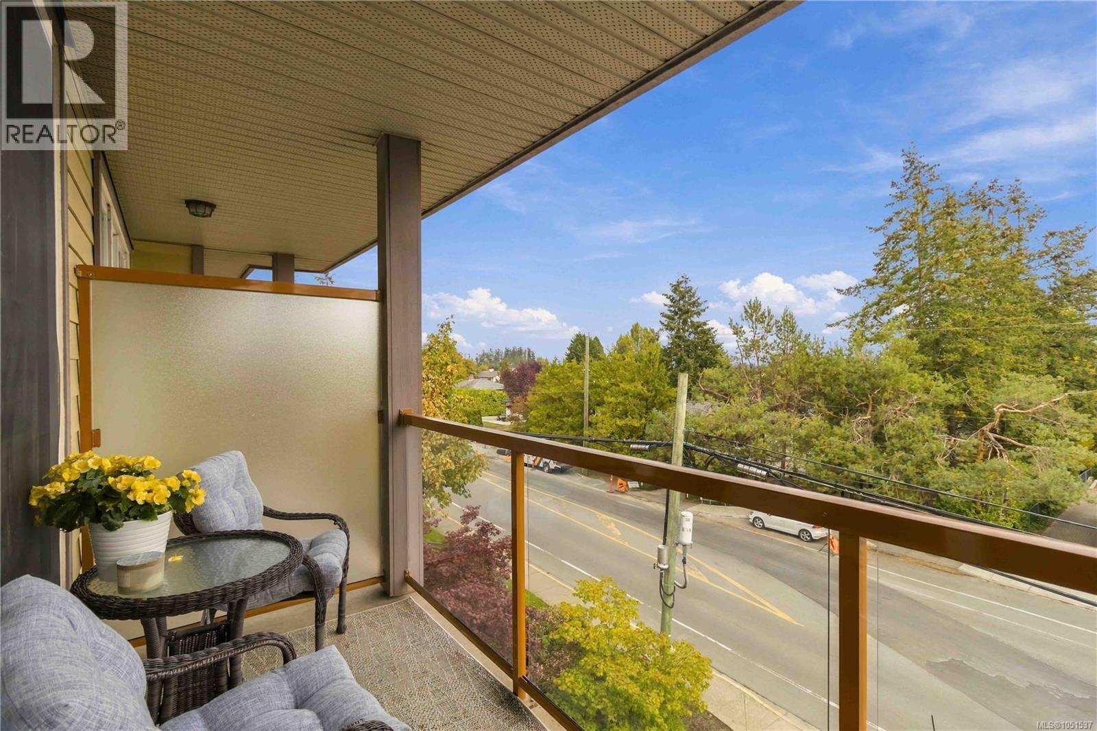 308 1959 Polo Park Crt, Central Saanich - Image 1