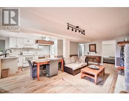 427 Crossland Gate, Newmarket, ON L3X1B9 Photo 15