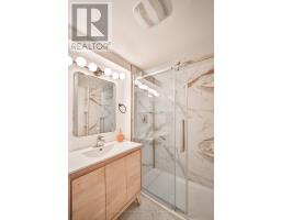 427 Crossland Gate, Newmarket, ON L3X1B9 Photo 19