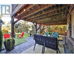 427 Crossland Gate, Newmarket, ON L3X1B9 Photo 24