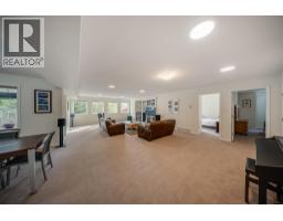 464 Whitman Way, Warfield, BC V1R4T9 Photo 37
