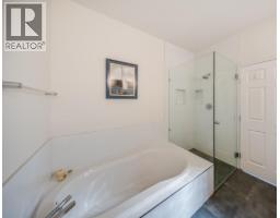 464 Whitman Way, Warfield, BC V1R4T9 Photo 23