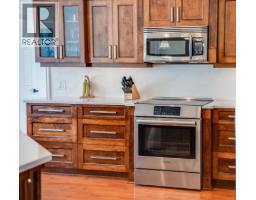Primary Bedroom - 464 Whitman Way, Warfield, BC V1R4T9 Photo 13