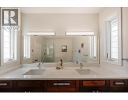 464 Whitman Way, Warfield, BC V1R4T9 Photo 22