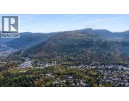 464 Whitman Way, Warfield, BC V1R4T9 Photo 49