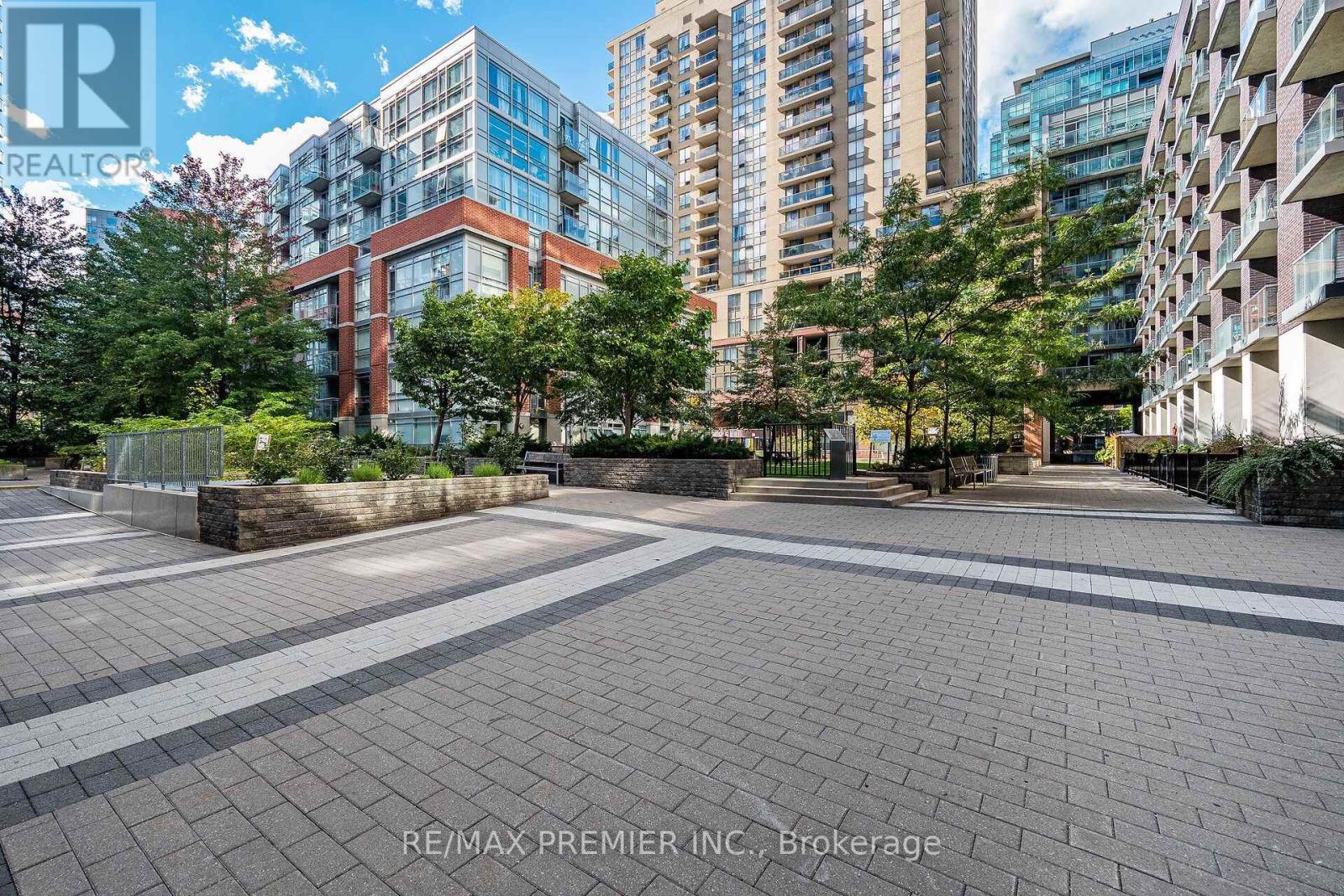 68 Abell Street — photo 40