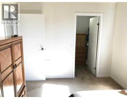 4820 60 Street, Calgary, AB T1Y5E9 Photo 22