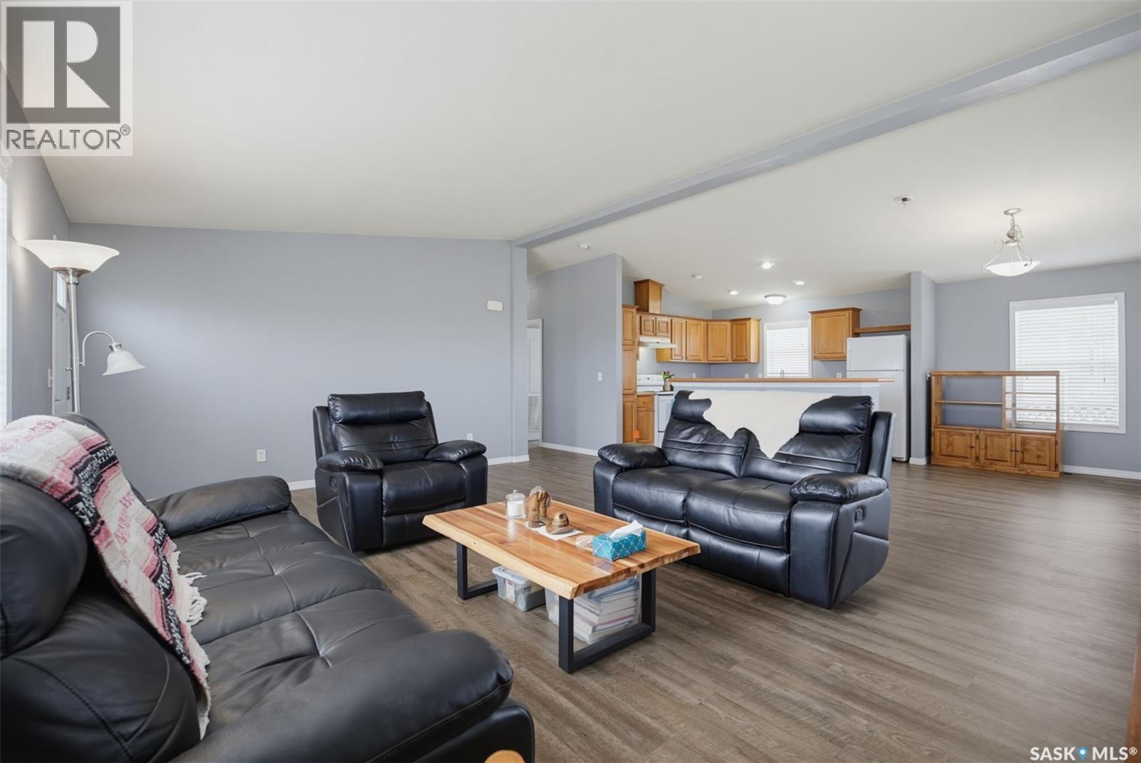 13 401 Railway AVENUE, Vanscoy — photo 6