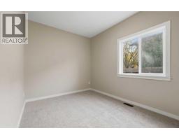 5240 51 Street, Lacombe, AB T4L1H7 Photo 24