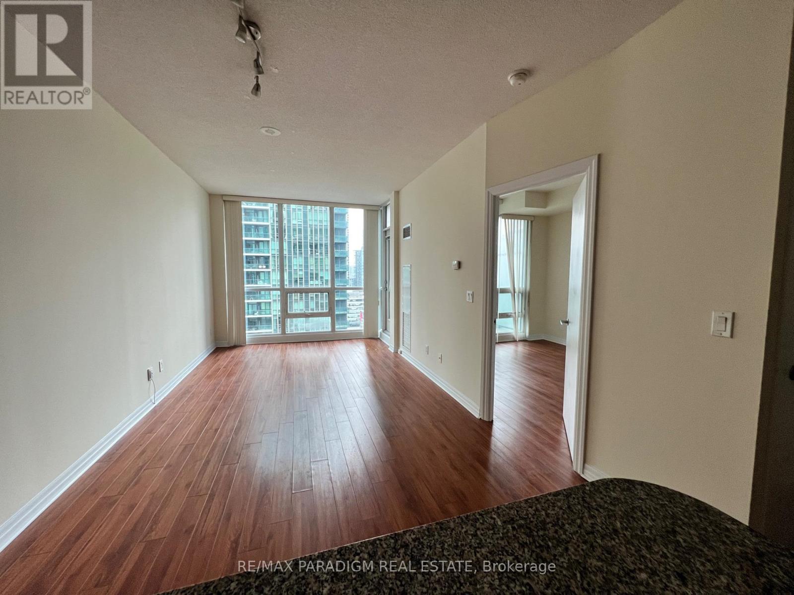 2213 - 16 YONGE STREET, Toronto (Waterfront Communities) — photo 2