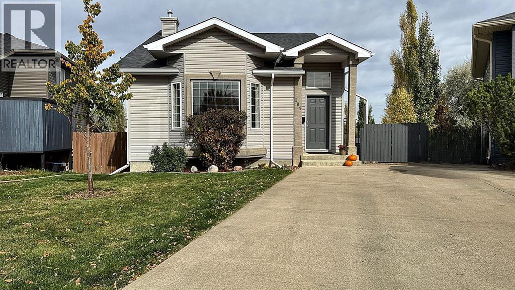 194 Peigan Court W
