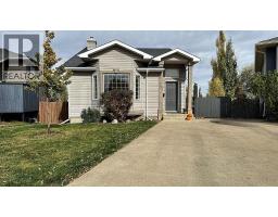 194 Peigan Court W - photo 1