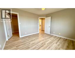 194 Peigan Court W - photo 14