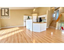 194 Peigan Court W - photo 4