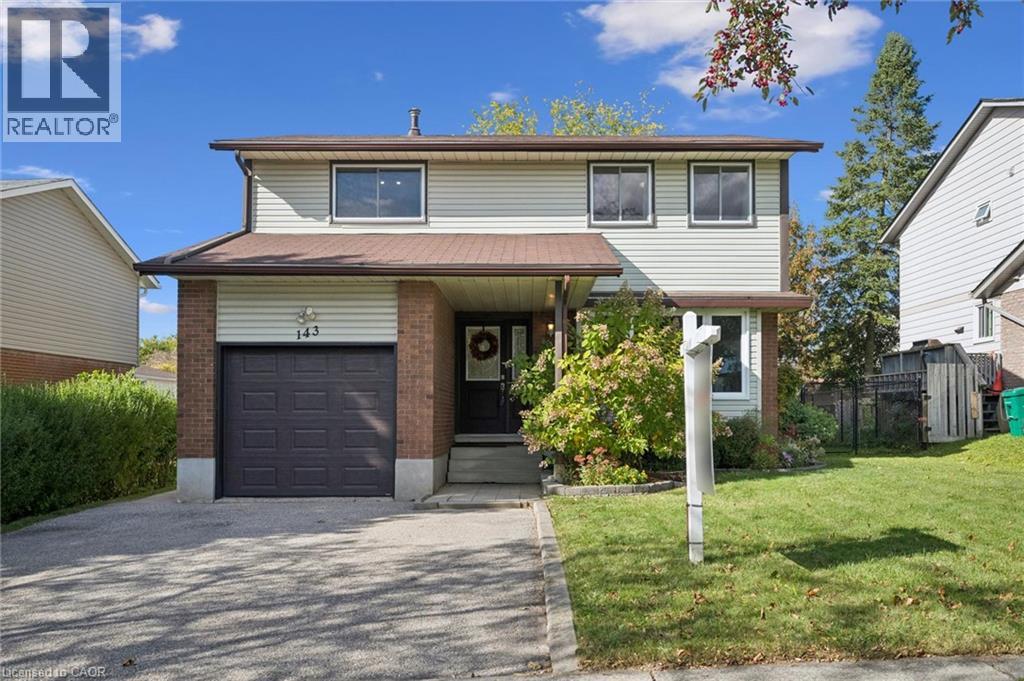 143 HILLBROOK Crescent — photo 2