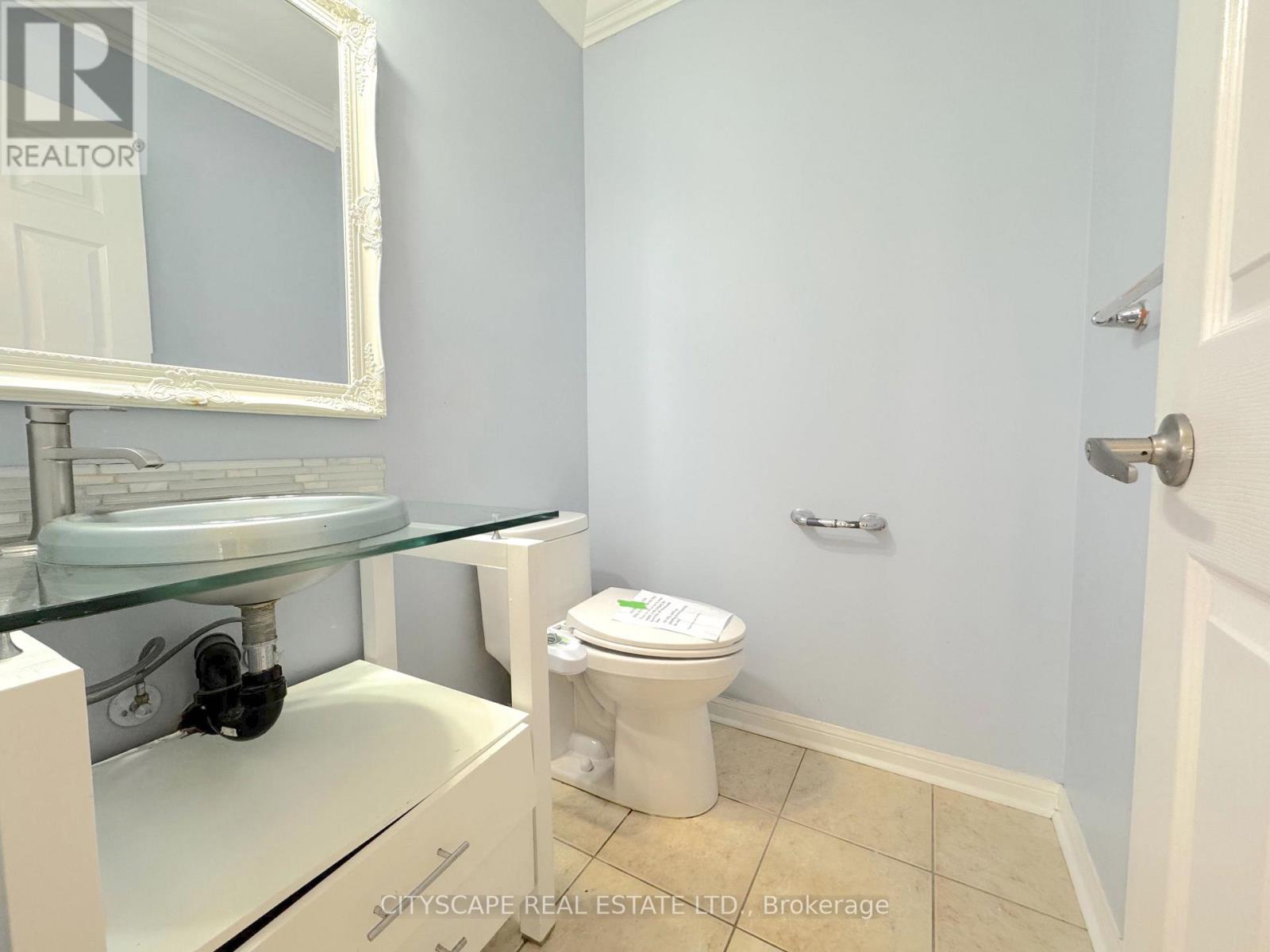 4 SERVICEBERRY CRESCENT - 22