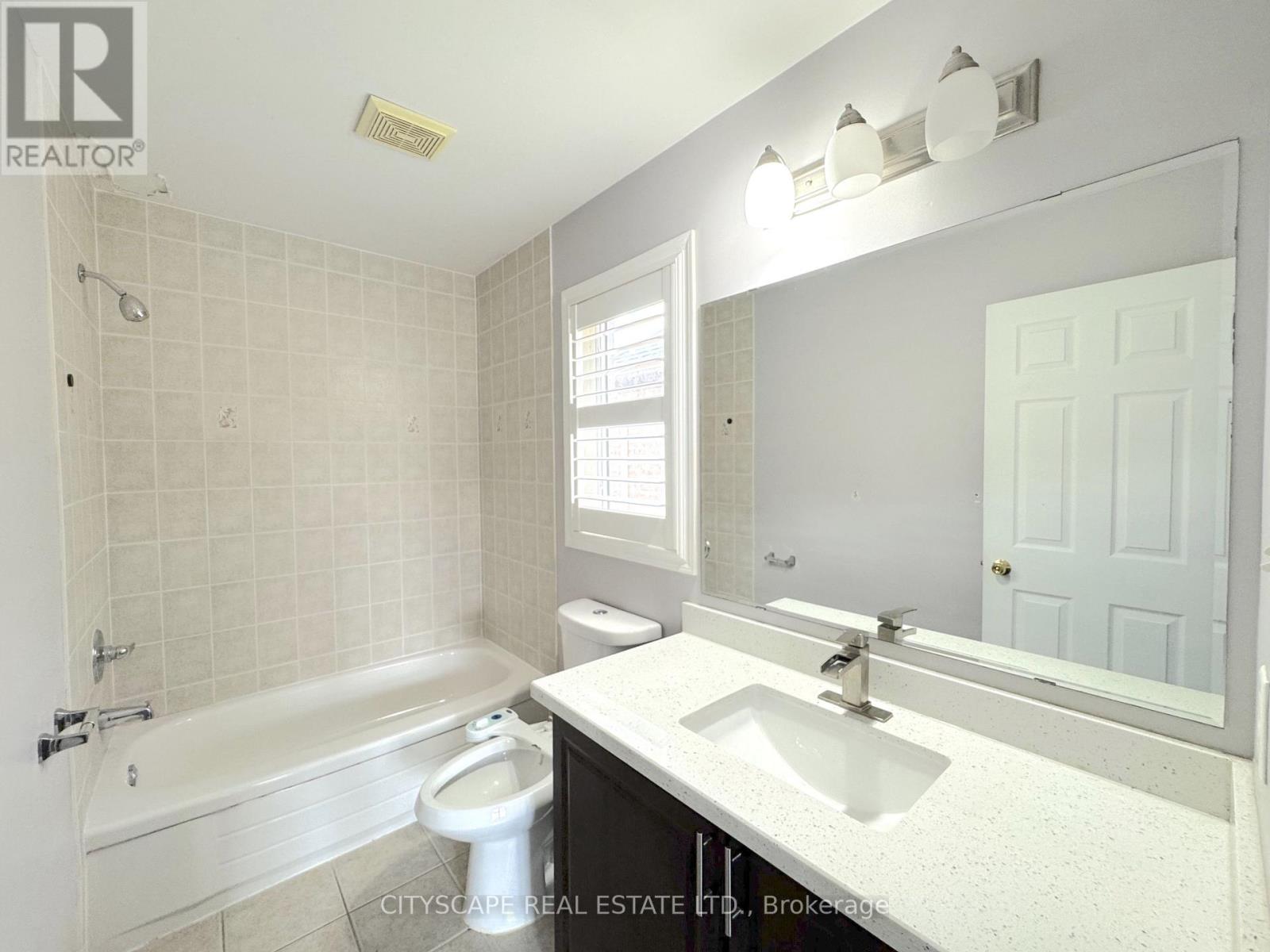 4 Serviceberry Crescent, Brampton, ON photo 32